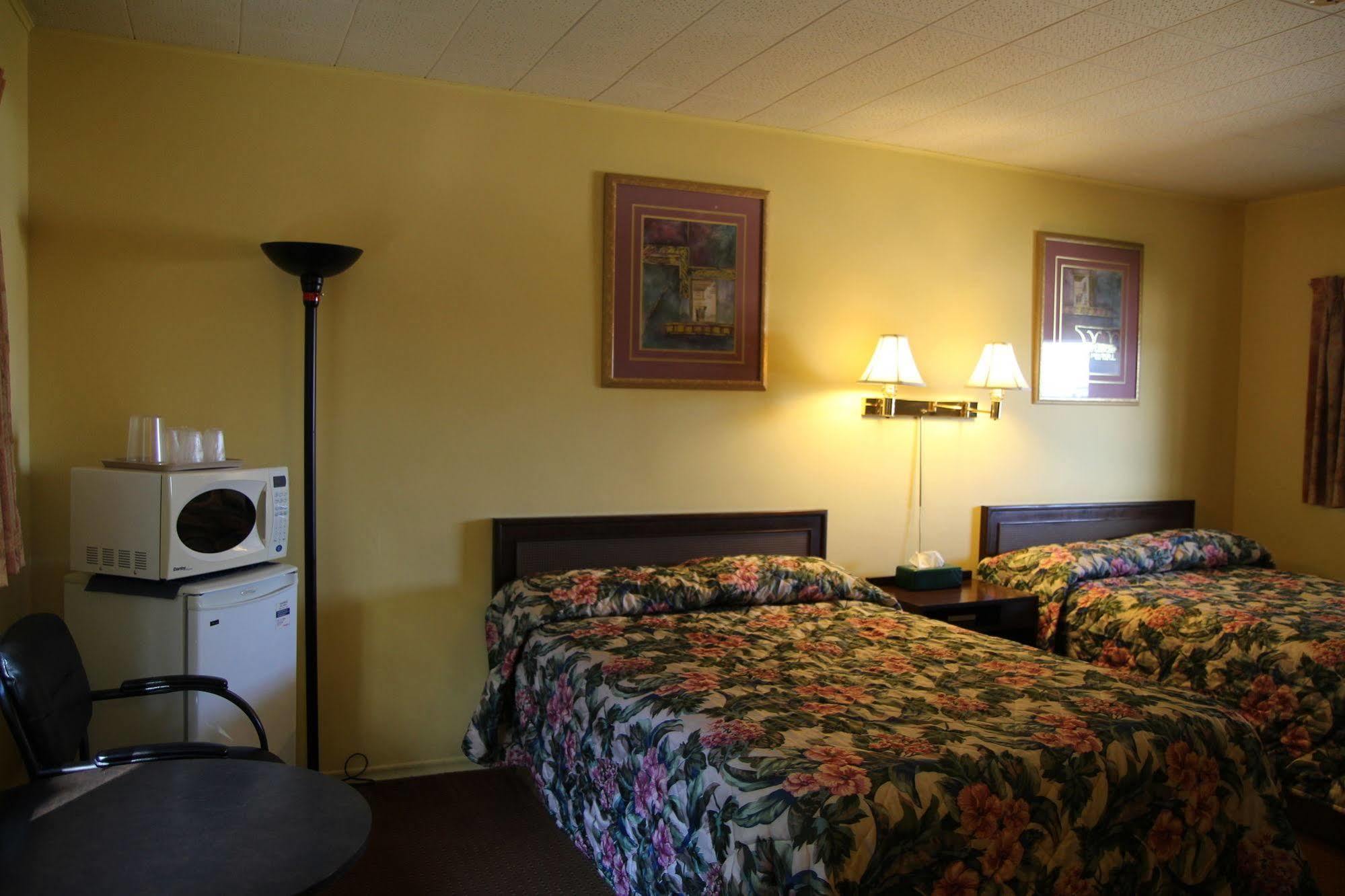 Hillside Inn بيمبروك المظهر الخارجي الصورة